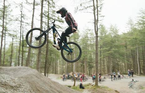 NŐI GRAVITY JAM A REVOLUTION BIKE PARKBAN | PROJECT EVOLVE